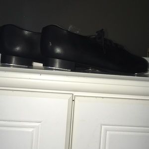 6W Black Tap Shoes